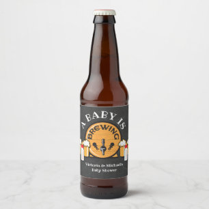 Un bébé brasse des étiquettes de bière Baby shower