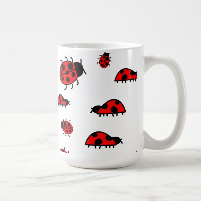 Un bon nombre de tasse en céramique de coccinelles (Droite)