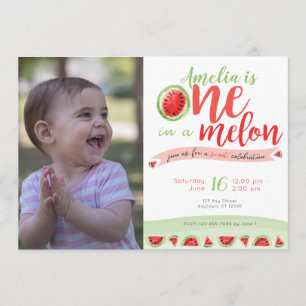 Un dans invitation d'anniversaire de pastèque de
