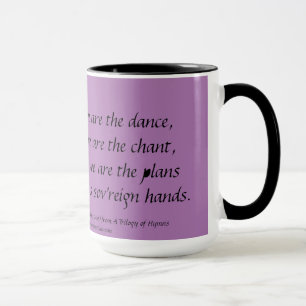 Un DIEU EST la tasse Stephanie Hutchinson du vers