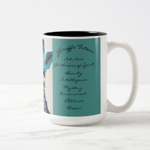 Un d'une tasse de café aimable de totem de girafe