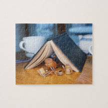 Un elfe de maïs lisant un livre puzzle puzzle