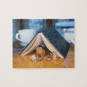 Un elfe de maïs lisant un livre puzzle puzzle