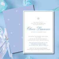 Un garçon hébreu juif qui nomme une invitation ble