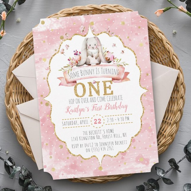 Un lapin fait un 1er anniversaire Invitations (Créateur téléchargé)