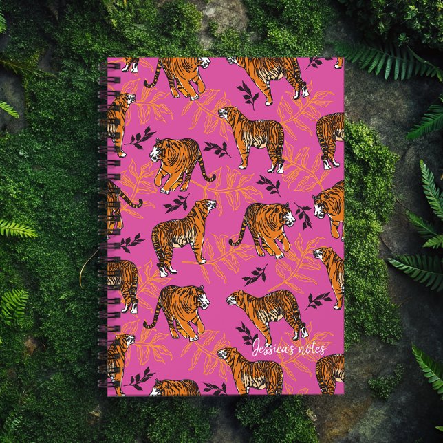 Un Motif de tigre bizarre sur le rose vif (Get in touch with your wild side with this awesome tiger journal!)
