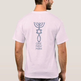 Un nouveau T-shirt d'homme