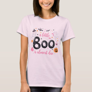 Un petit livre est presque attendu T-Shirt