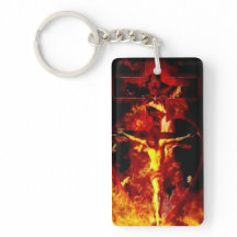 Un prêtre catholique appelle un crucifix