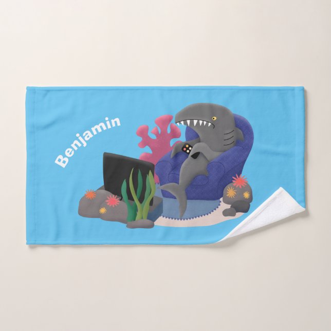 Un requin drôle en regardant la bande dessinée de  (Serviette à main)