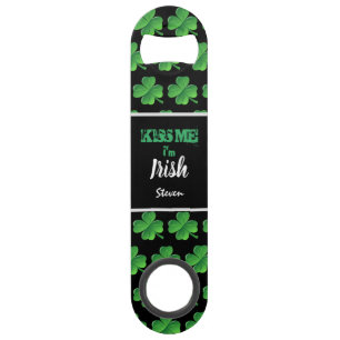 Un Shamrock vert chanceux m'embrasse Je suis irlan