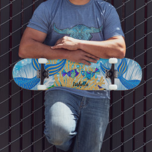 Un skateboard de vie de sirène d'Imaginaire