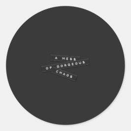 Un Sticker Étiquette Embossé De Chaos Magnifique