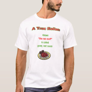 Un T-shirt de base de véritables hommes italiens