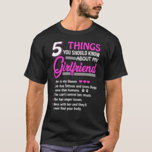 Un T-shirt Homme Avec La Peine D'Amusement Valenti