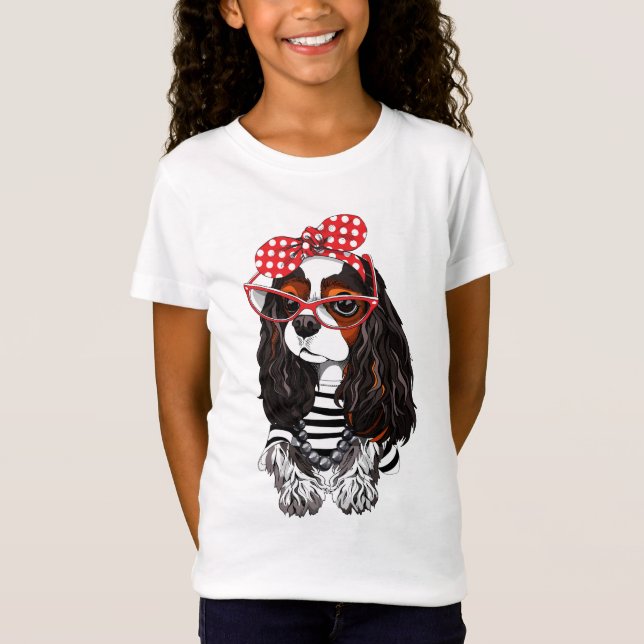 Unbekümmerter Königcharles Spaniel von Paris mit T-Shirt (Vorderseite)