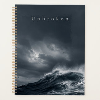 Unbroken - Dunkle stürmische Ozean-Ästhetik-Zitat Planer