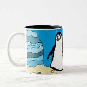 Und ein Pengie nimmt den Stein Zweifarbige Tasse