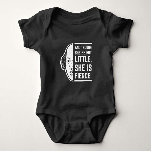 Und obwohl sie so klein ist, ist sie ein scharfer  baby strampler (Vorderseite)