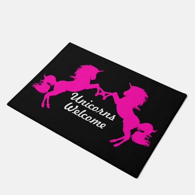 Und rosa Einhorn-auch - Einhorn-Willkommen Fußmatte (Schrägansicht)