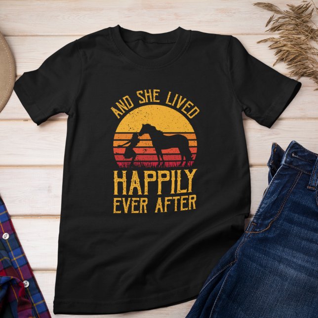 Und sie lebte glücklich immer danach | T - SHIRT (Horse Girl, And she lived happily ever after)