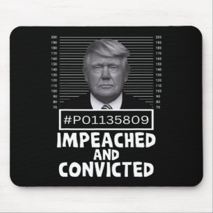 Und verurteilte Felon 45 Funny Anti Trump Mugshot Mousepad