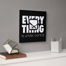 Under ctrl quadratische wanduhr