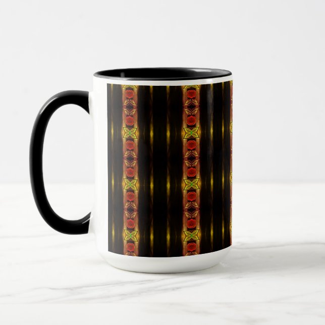 Une élégante tasse de café avec de l'or (Gauche)