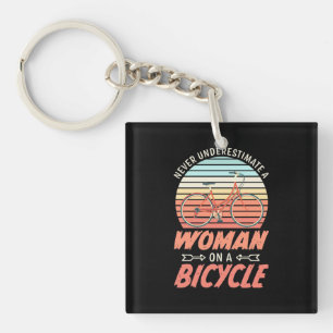 Une Femme En Vélo