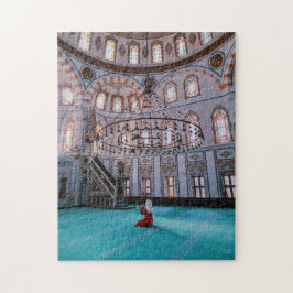 Une femme priant dans le puzzle mosquée