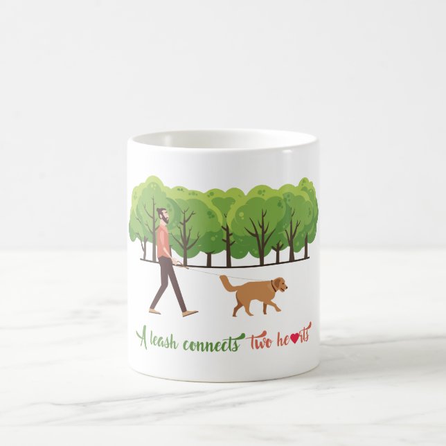 Une laisse relie la tasse de café de deux coeurs (Centre)