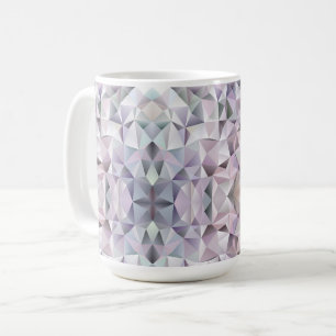 Une tasse blanche sur une surface de marbre