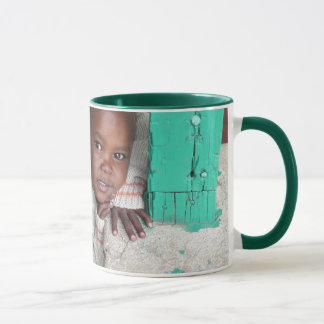 Une tasse pour aider des orphelins de SIDA