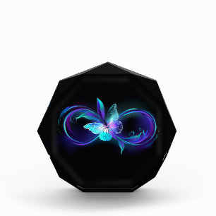 Unendlichkeit mit Zauberschmetterling glänzen Fotoblock