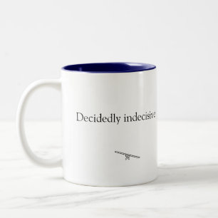 Unentschlossene Tasse des Kaffees