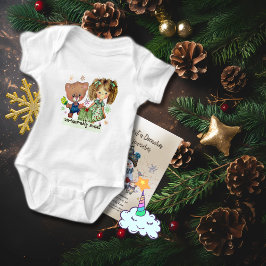 Unerträglich süßer Teddy Bär und ein Mädchen Baby Strampler