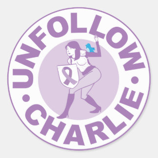 Unfollow Charlie Runder Aufkleber