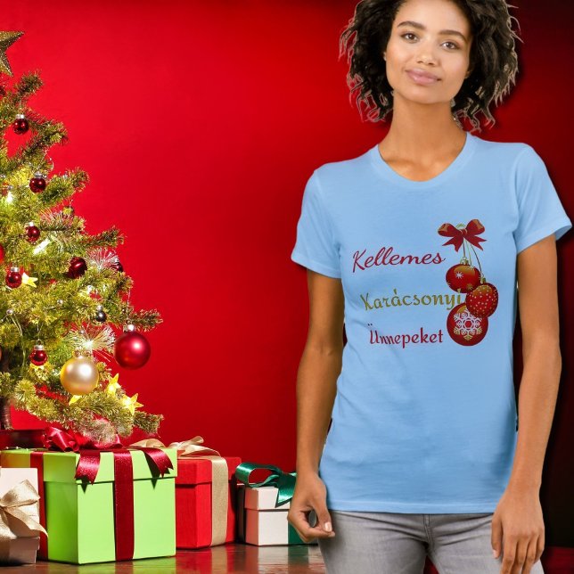 Ungarische Weihnachtsgrüße T-Shirt (Von Creator hochgeladen)
