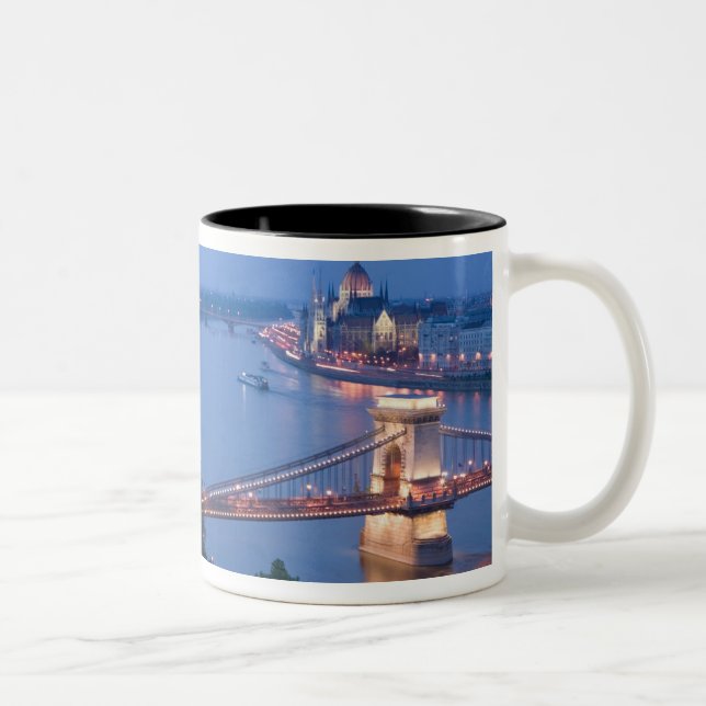 UNGARN, Budapest: Szechenyi (Ketten) Brücke, 2 Zweifarbige Tasse (Rechts)