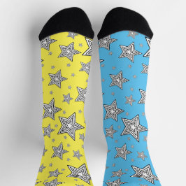 ungerade Socken mit Sternen
