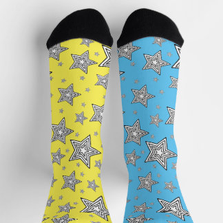 ungerade Socken mit Sternen