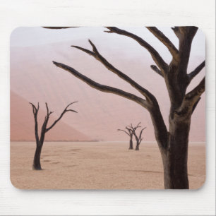 Ungewöhnliche regnerische Wetterbedingungen am frü Mousepad