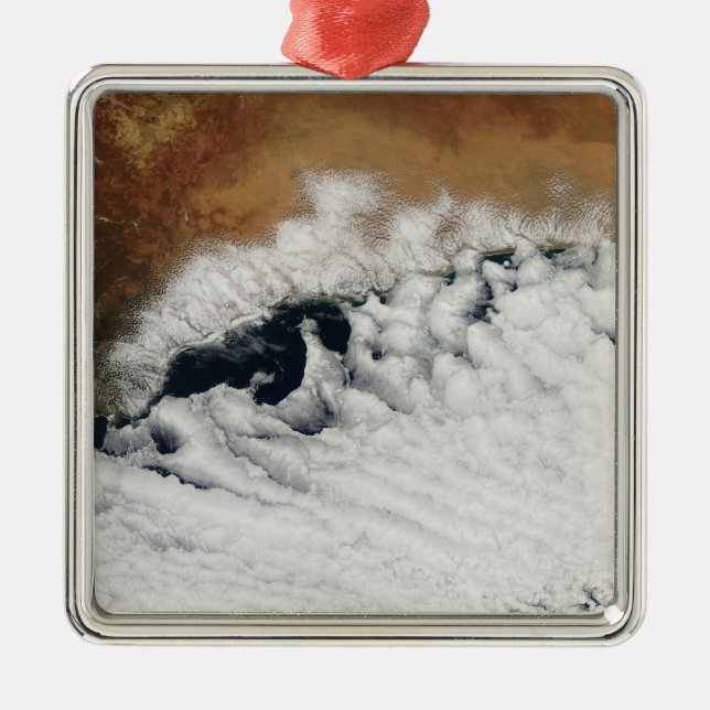 Ungewöhnliche Wolkenformationen Ornament Aus Metall (Vorne)