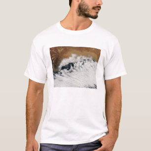 Ungewöhnliche Wolkenformationen T-Shirt