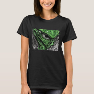 Unheimlicher abstrakter Außerirdischer T-Shirt