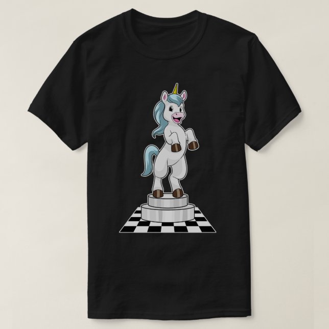 Unicorn am Schach als Schachstück Ritter T-Shirt (Design vorne)
