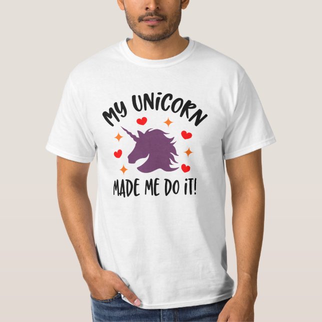 Unicorne Drôle M'A Fait Faire Le T-shirt (Devant)