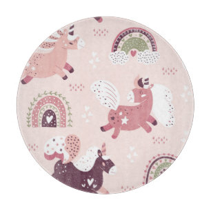 Unicorns Rainbows: Pastellzauberer Hintergrund. Schneidebrett