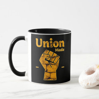 Union Made Worker Fist Labor Day Design Tasse