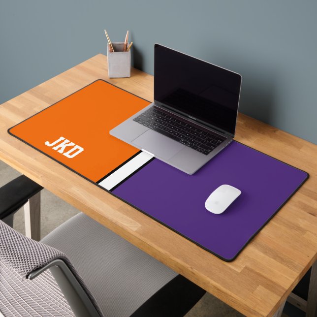 Unis Orange und Lila Monogramm Schreibtischunterlage (Büro 2)